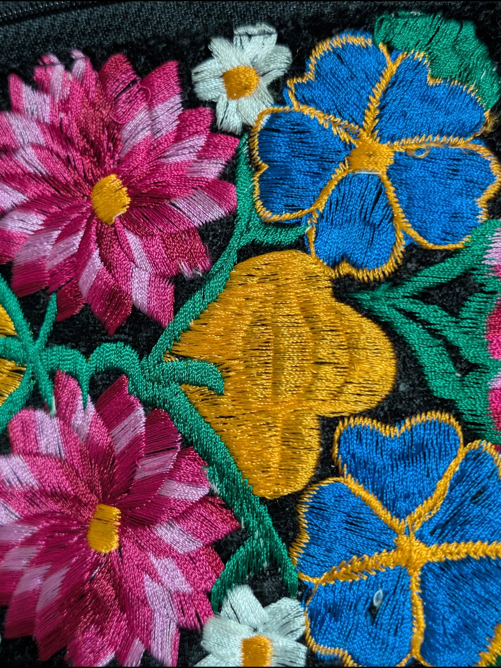 Black Floral Embroidered Fringe Crossbody Bag - Picture 5 of 5